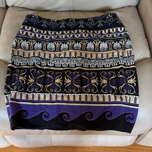 J. McLaughlin Black and Purple Patterned Pencil Skirt